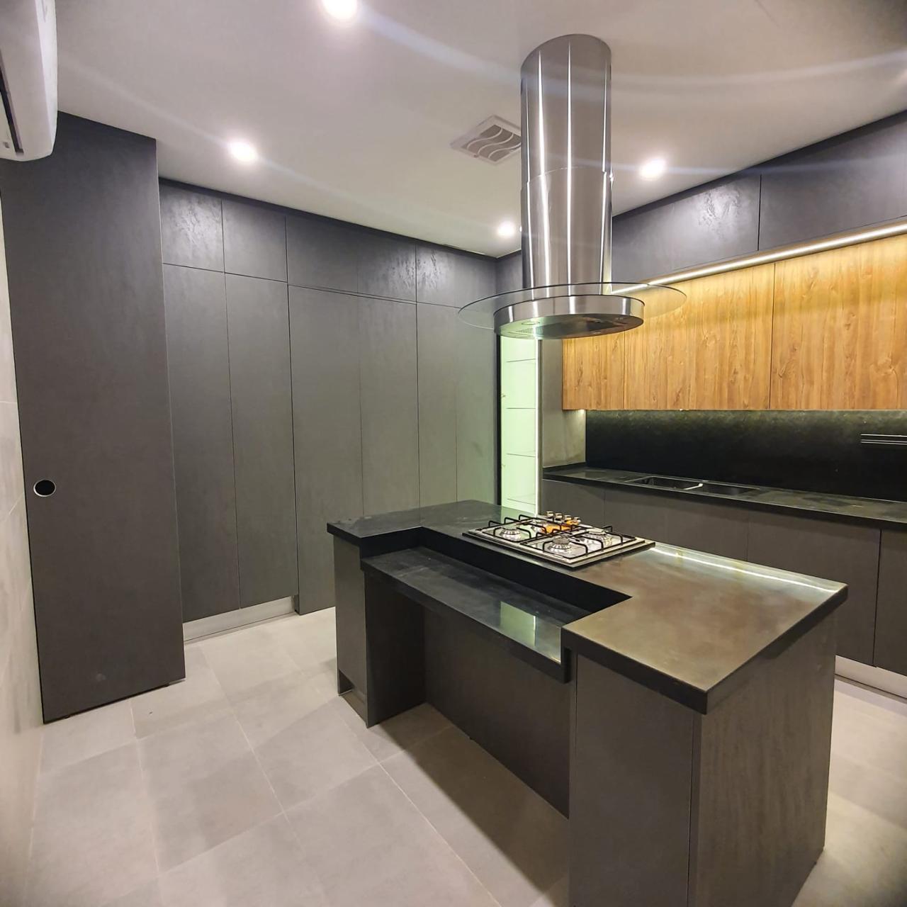 مطابخ خشبية مخصصة: حلم مطبخك أصبح حقيقة